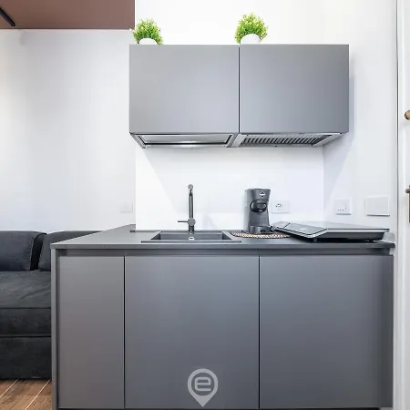 Apartment Studio Noir *